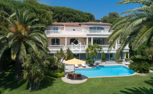 Estate in Ramatuelle, Provence-Alpes-Côte d'Azur, France 1