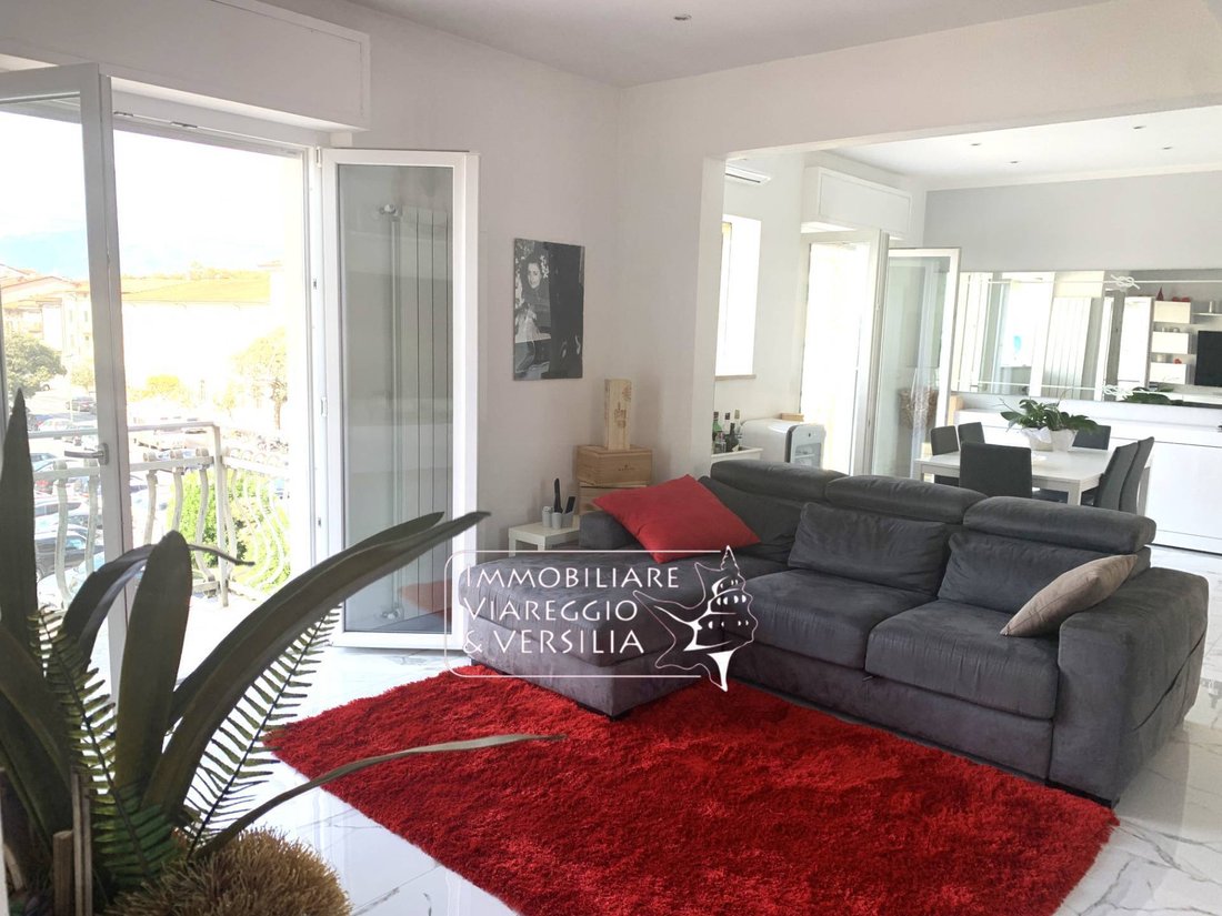 Apartment in Lungomare, Viareggio, Tuscany 1 - 15143589