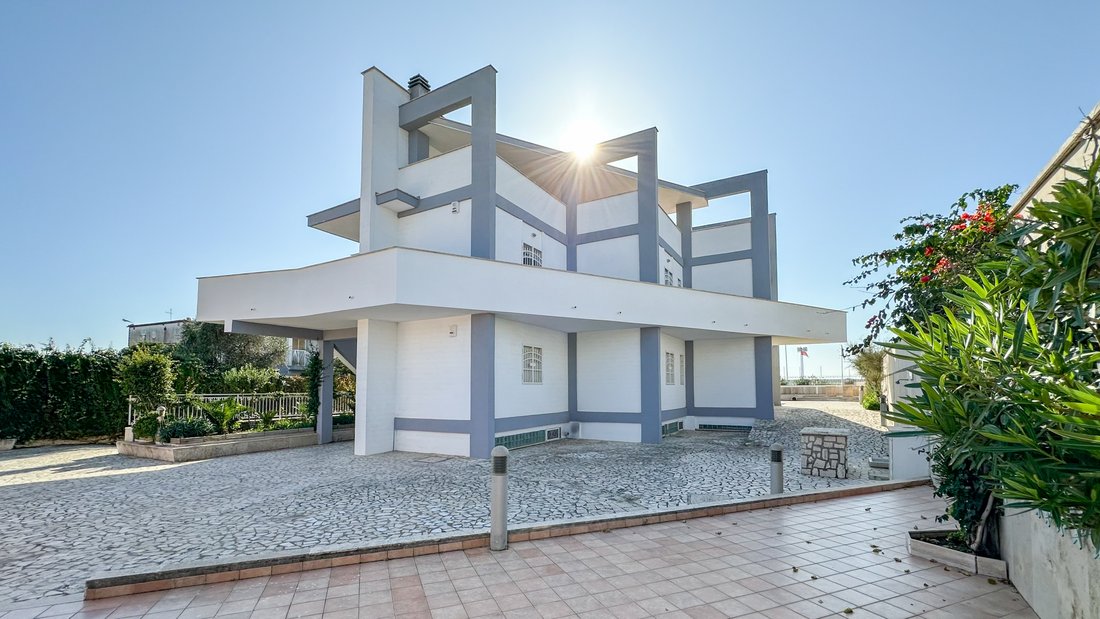 Villa in Marina di Tor San Lorenzo - Lido dei Coralli, Ardea, Lazio 1 - 15179467