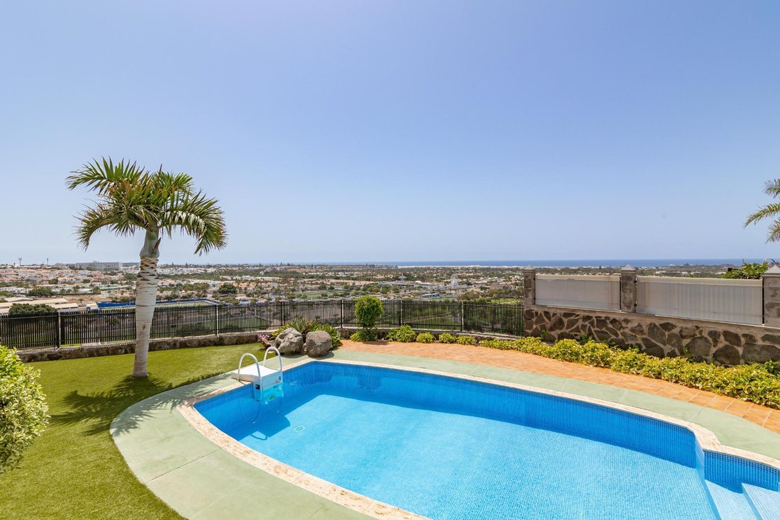 Villa in San Bartolome de Tirajana, Canary Islands, Spain 1 - 14492066