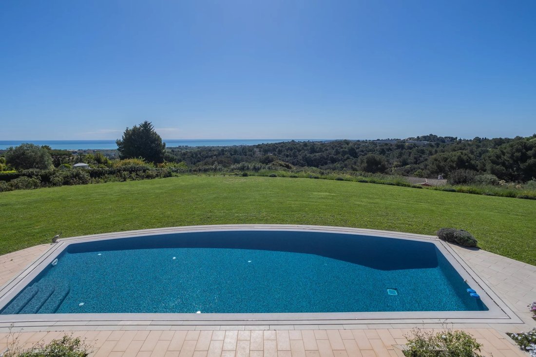 Villa in Bois Fleuri-Chevre d'Or-Saint Philippe, Biot, France 2 - 14118287