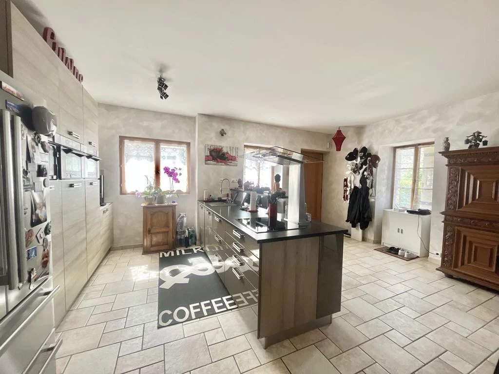 House in Chens-sur-Léman, Auvergne-Rhône-Alpes, France 1 - 14453307