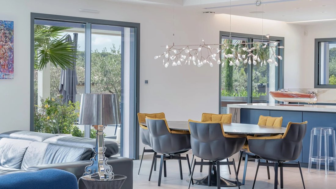 House in Mougins, Provence-Alpes-Côte d'Azur, France 4 - 14773848
