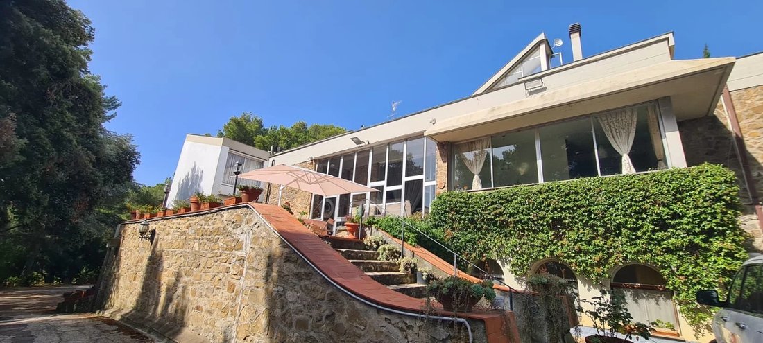 Villa in Center, Piombino, Tuscany 1 - 12594655