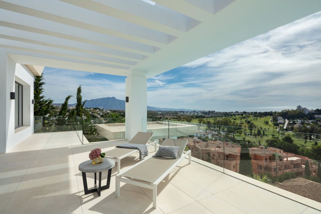 Villa in Estepona, Andalusia, Spain 3 - 15179640