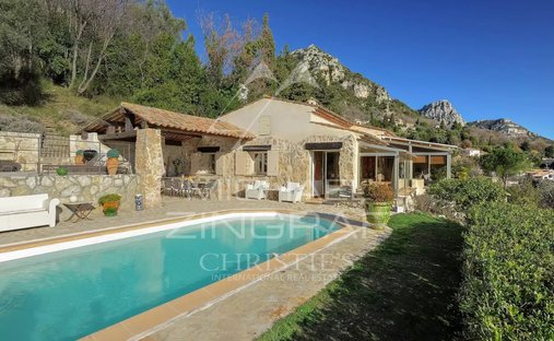 Villa in Sainte Anne, Vence, France 1