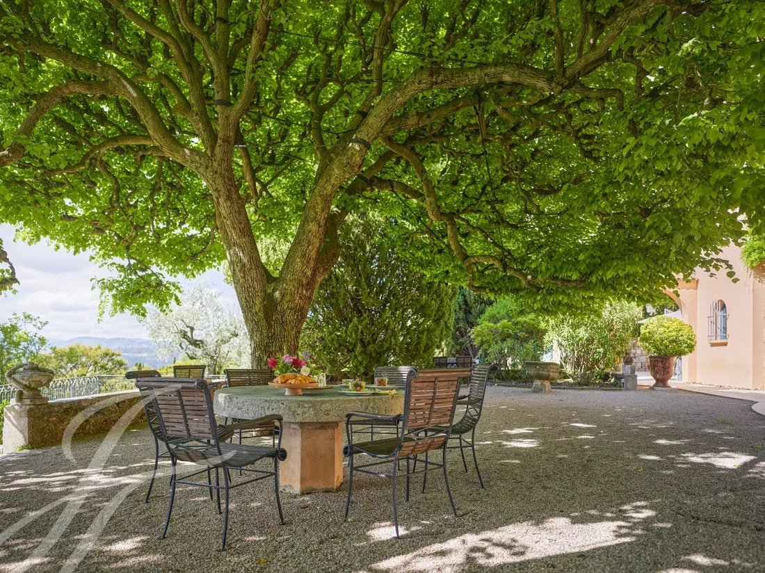 House in Grasse, Provence-Alpes-Côte d'Azur, France 5 - 13473952