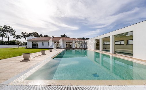 House in Almada, Cova da Piedade, Pragal e Cacilhas, Setubal, Portugal 1