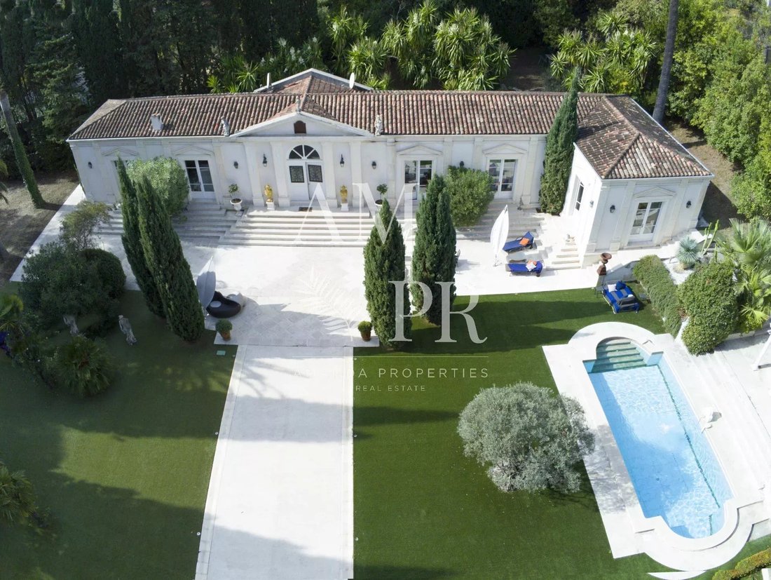 House in Cannes, Provence-Alpes-Côte d'Azur, France 2 - 12294468