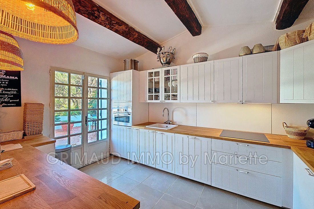 Villa in La Garde-Freinet, Provence-Alpes-Côte d'Azur, France 3 - 14623826