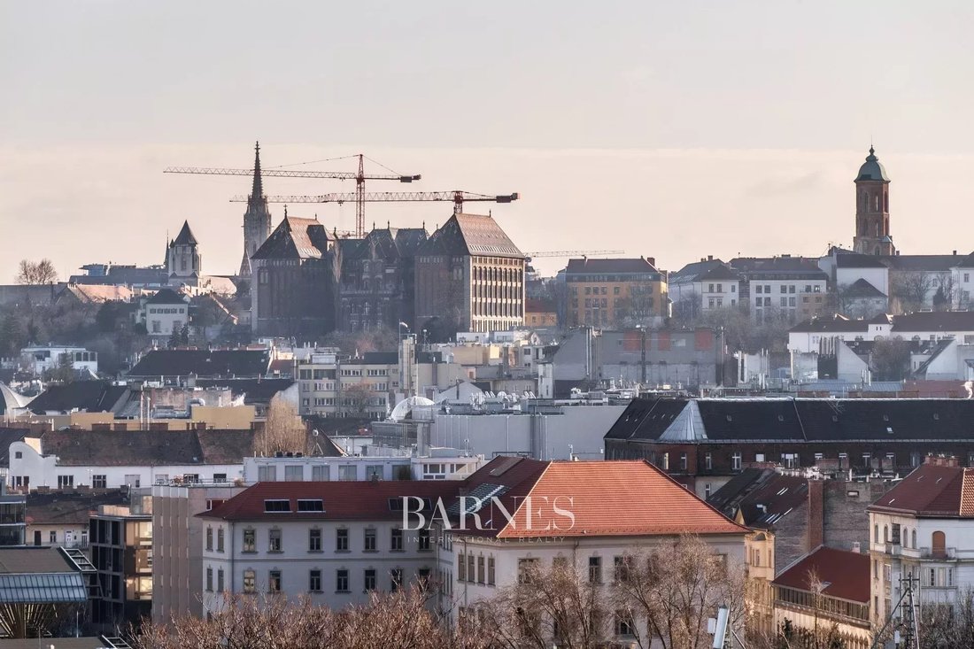 Villa in Budapest, Hungary 3 - 11770873