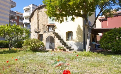 Villa in Nervia, Ventimiglia, Liguria 1