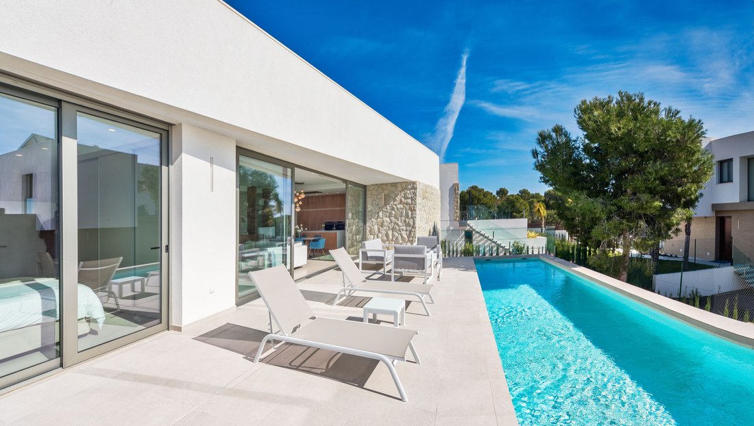 Villa in Finestrat, Valencian Community, Spain 2 - 12415158