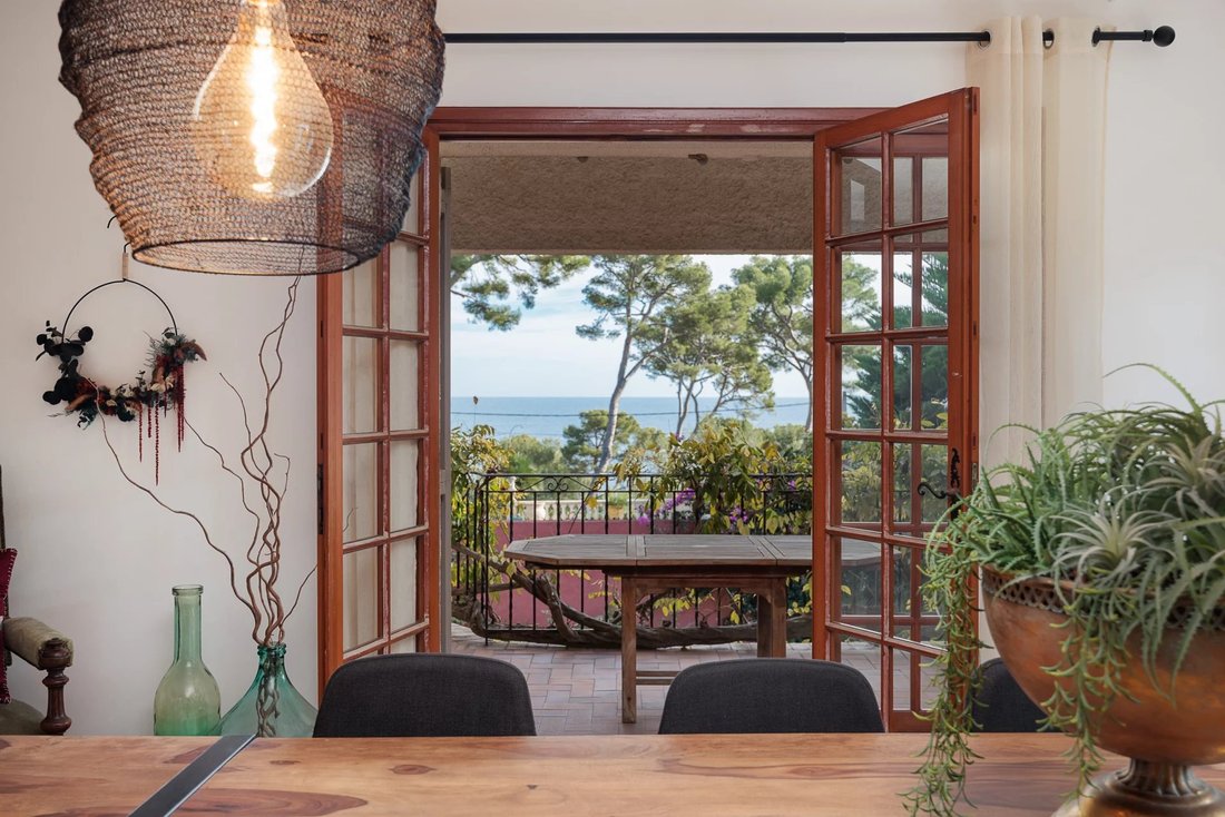 Villa in Antibes, Provence-Alpes-Côte d'Azur, France 3 - 13562107