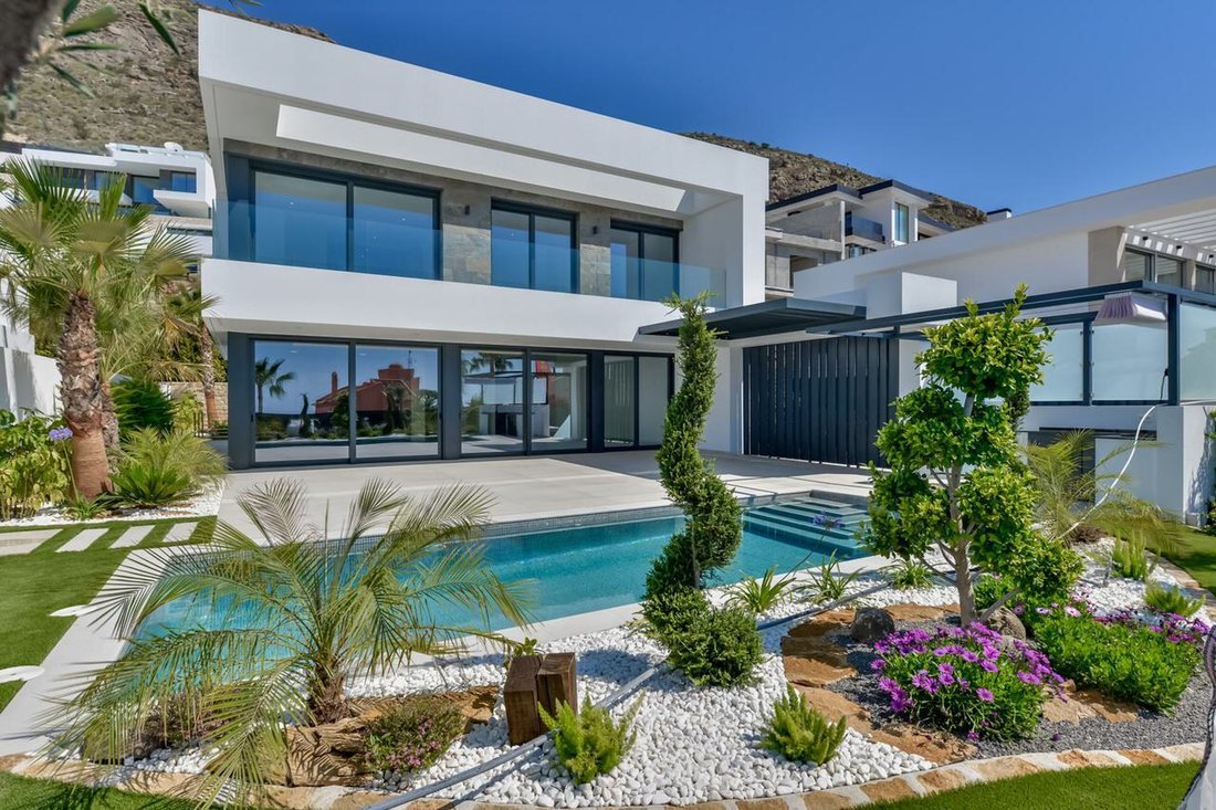 Villa in l'Albir, l'Alfas del Pi, Valencian Community 1 - 12974642