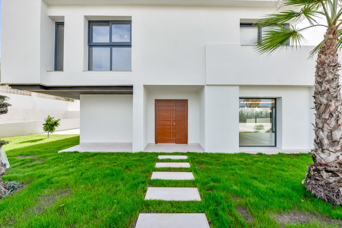 Villa in l'Albir, l'Alfas del Pi, Valencian Community 1 - 13607926