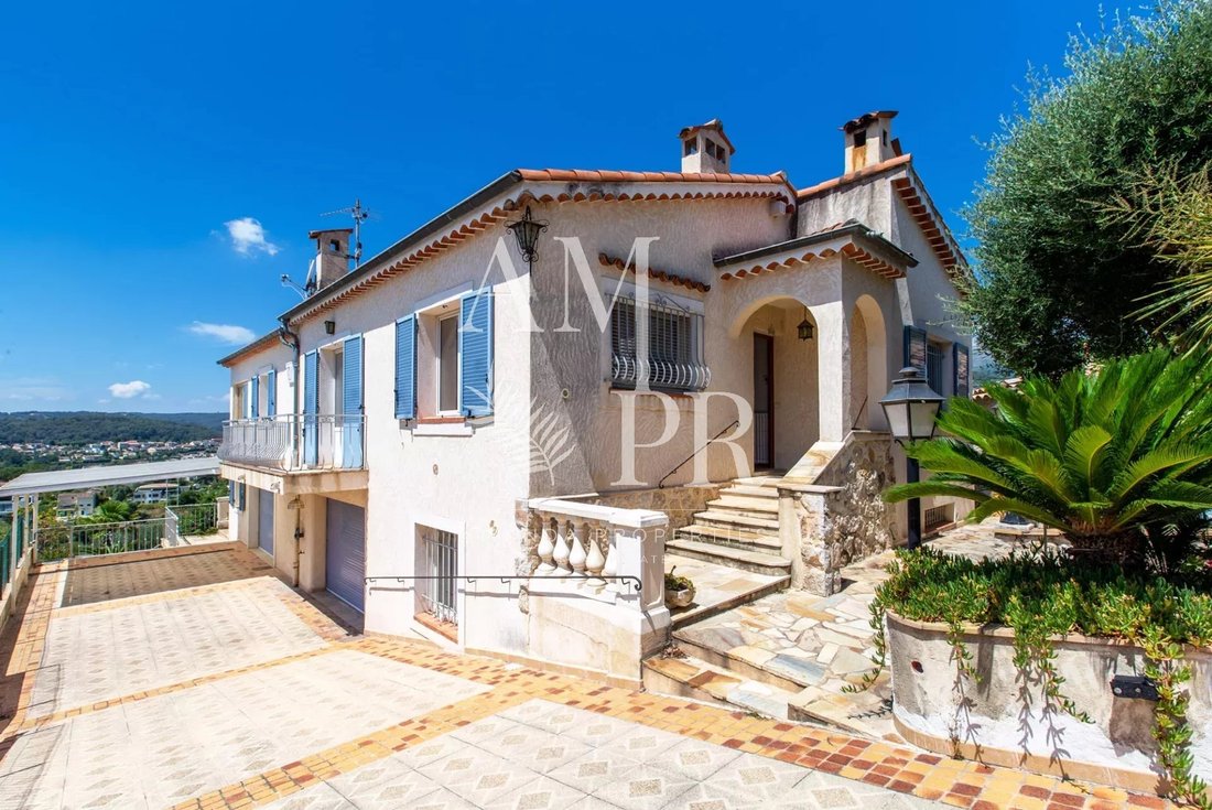 Villa in Saint-Paul-de-Vence, Provence-Alpes-Côte d'Azur, France 1 - 12991649