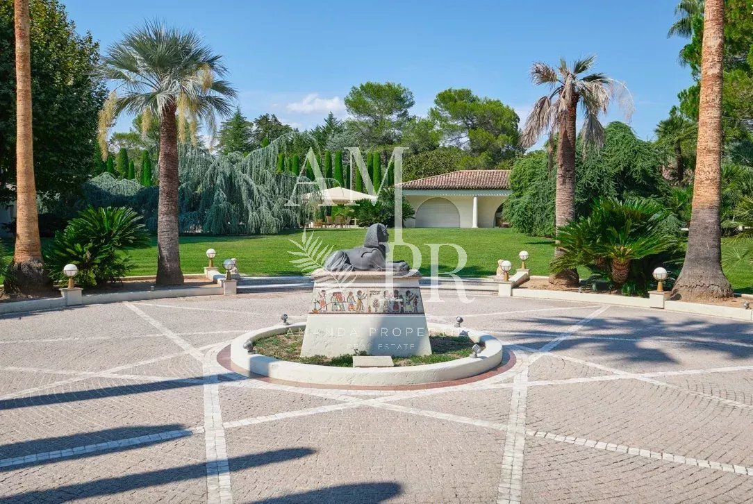 Villa in Mougins, Provence-Alpes-Côte d'Azur, France 3 - 13508411