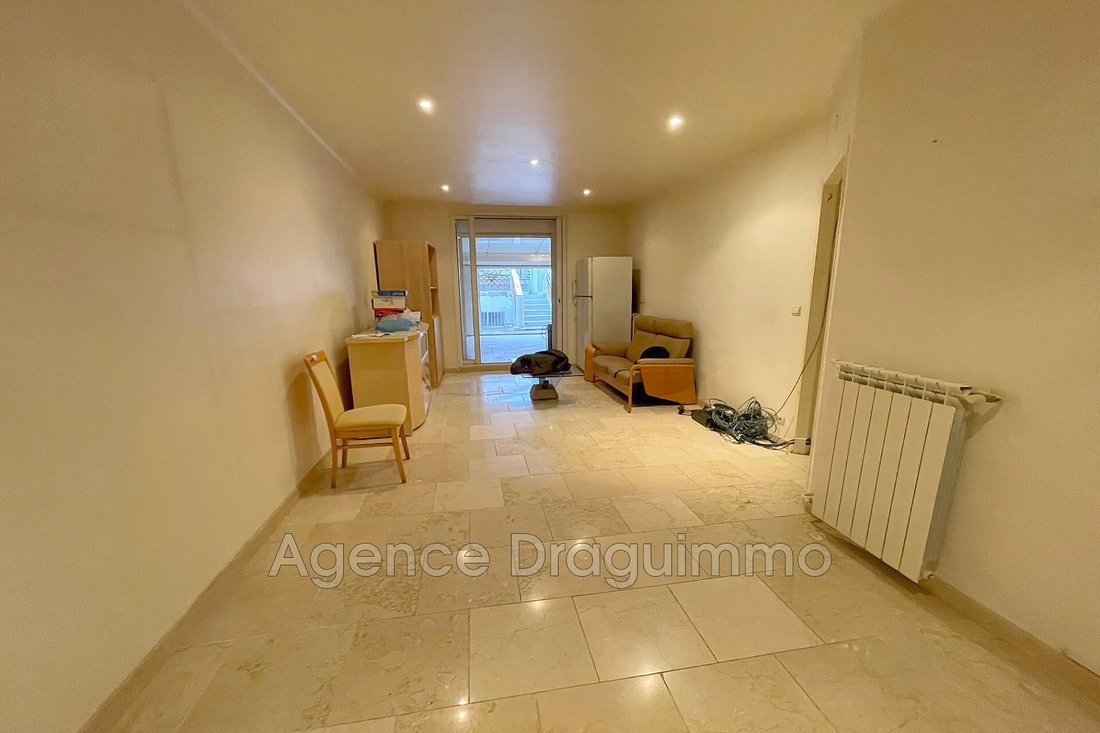 Villa in Boulevars-Gare-Saint Leger-Chabrand, Draguignan, France 5 - 15179763