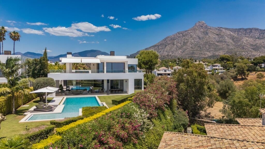 Villa in Marbella, Andalusia, Spain 1 - 15180803