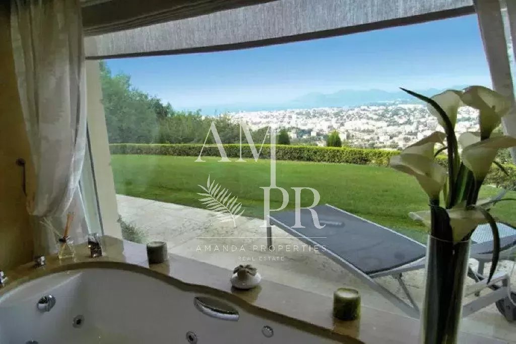 Villa in Cannes, Provence-Alpes-Côte d'Azur, France 3 - 11811685