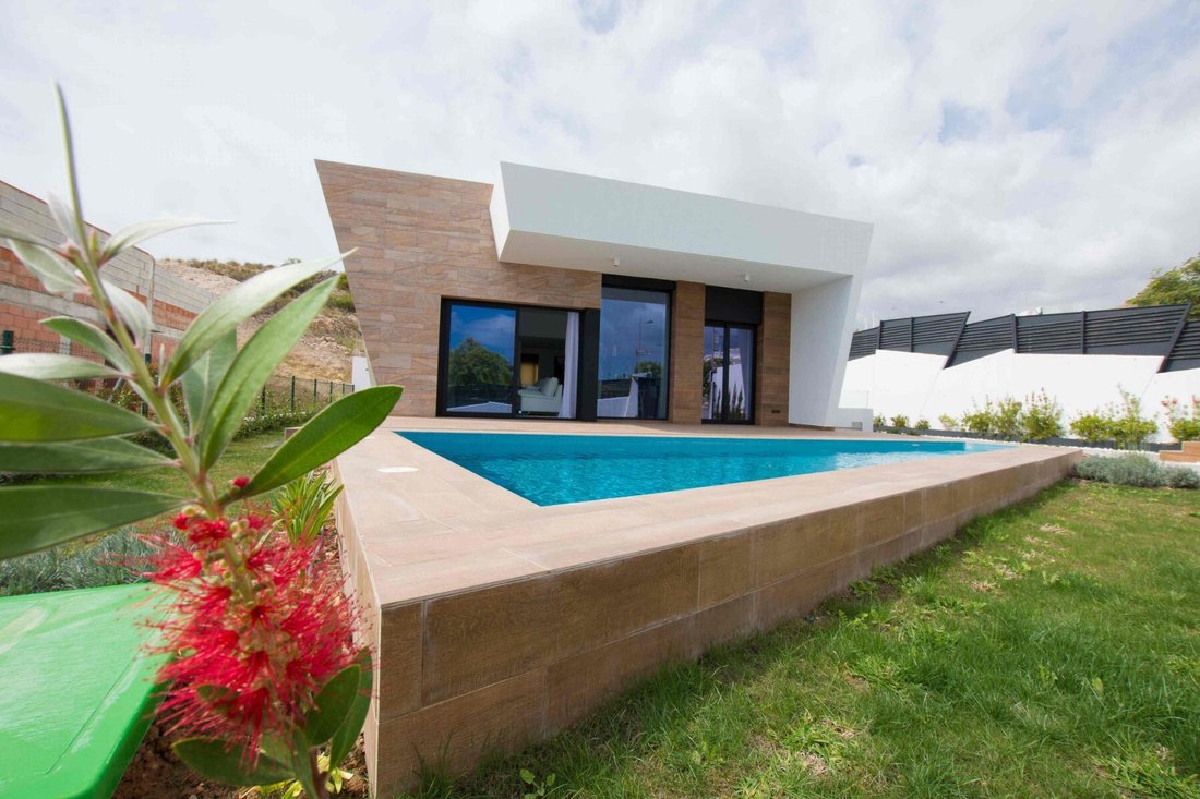 Villa in Finestrat, Valencian Community, Spain 1 - 12415156