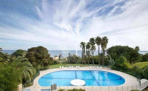 Villa in Centre, Vallauris, France 1