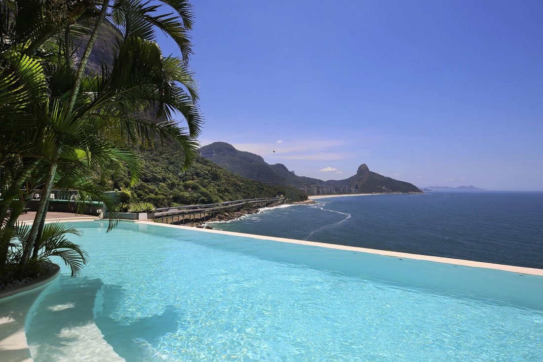 Villa in Rio de Janeiro, State of Rio de Janeiro, Brazil 1 - 11450695