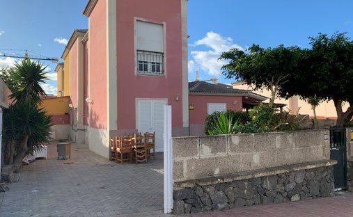 Villa in Costa Adeje, Adeje, Canary Islands 1