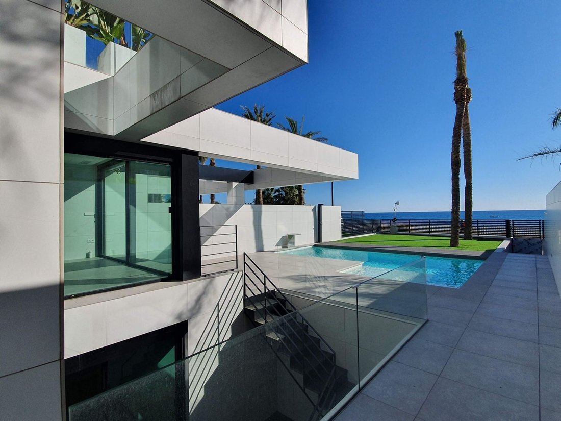 Villa in San Juan Playa, Alicante, Valencian Community 1 - 12415162