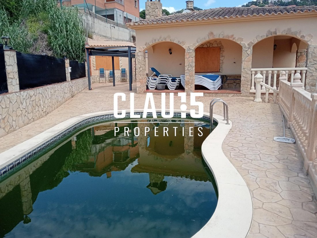 Villa in Lloret de Mar, Catalonia, Spain 1 - 15179983