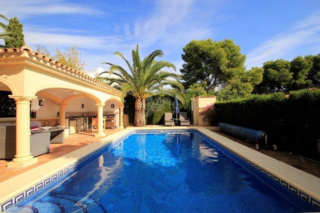 Villa in Moraira, Teulada, Valencian Community 1 - 12416927