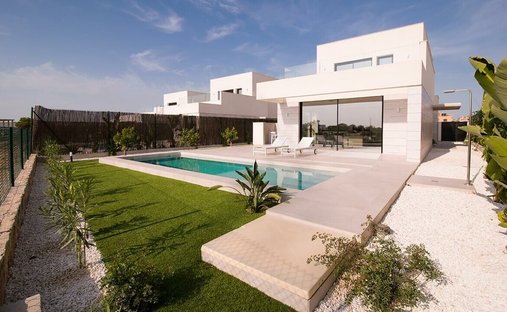 Villa in Los Montesinos, Valencian Community, Spain 1