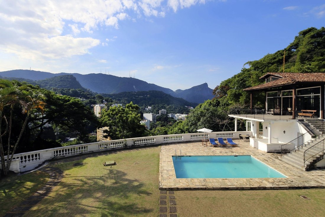 Villa in Rio de Janeiro, State of Rio de Janeiro, Brazil 2 - 10449515
