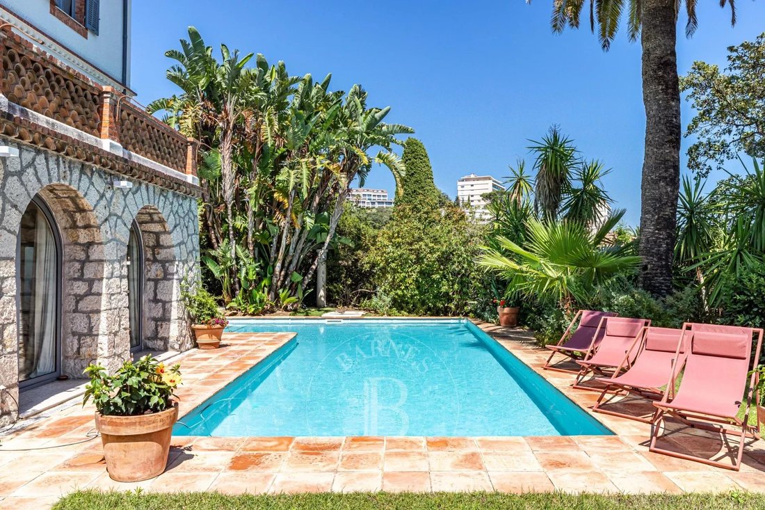 Villa in Cannes, Provence-Alpes-Côte d'Azur, France 3 - 12422148