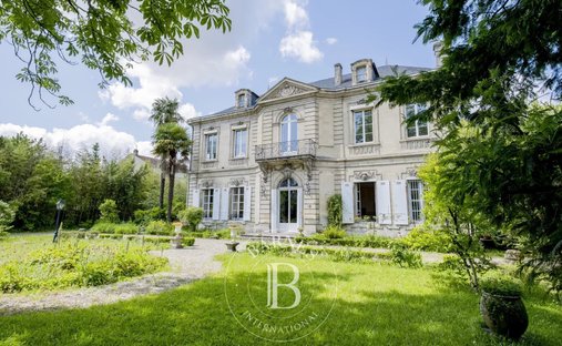 Apartment in Barriere du Medoc, Le Bouscat, France 1
