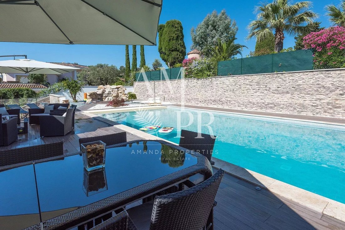 Villa in Les Termes, Mandelieu-la-Napoule, France 5 - 14028394