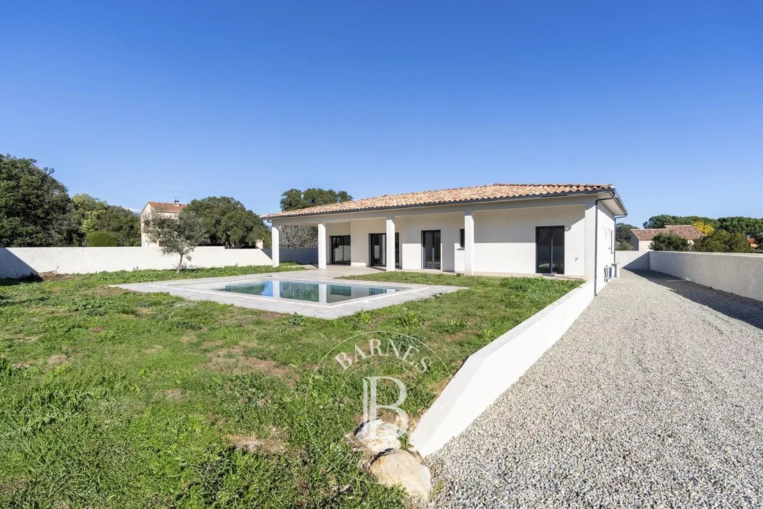 House in Centre Ancien, Pertuis, France 3 - 15183799