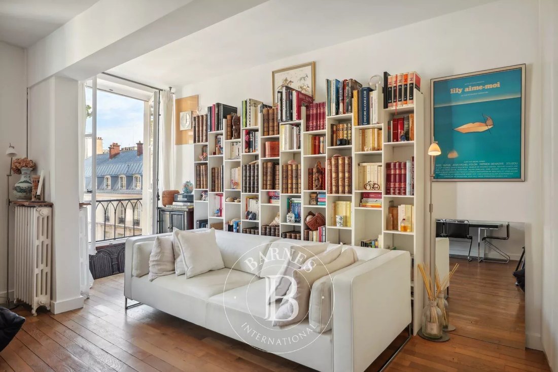 Apartment in Saint Thomas d'Aquin, Paris 7e Arrondissement, Paris 1 - 12337213