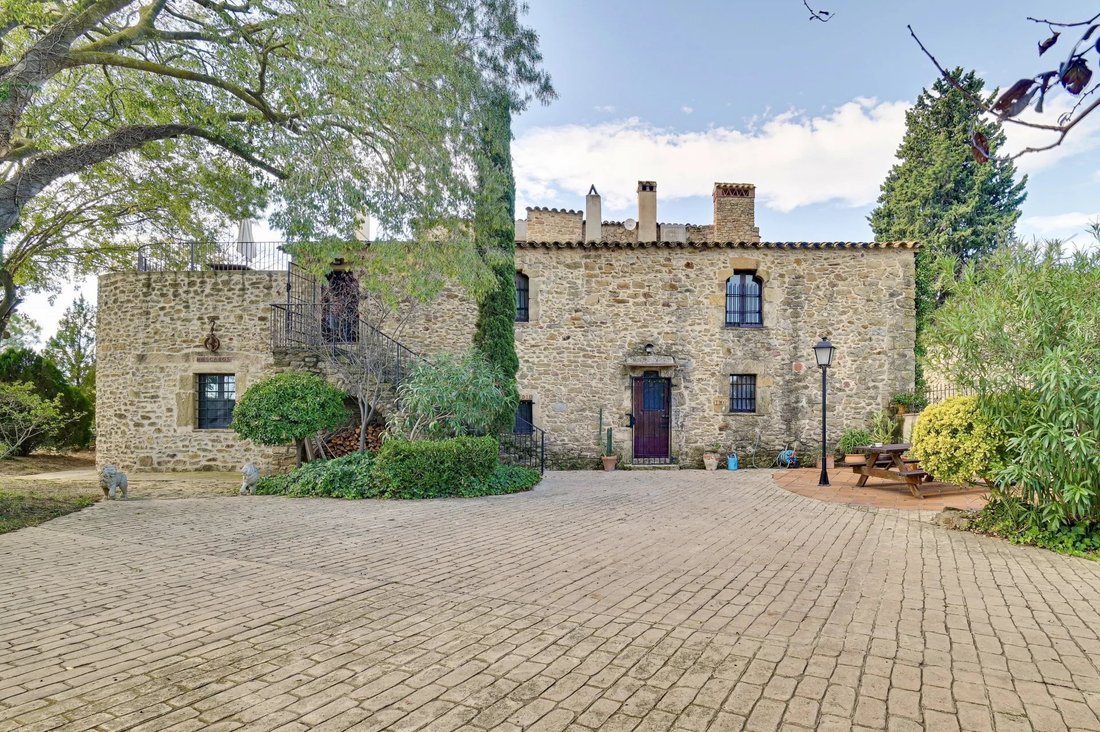 Country House in Ullastret, Catalonia, Spain 1 - 14772086
