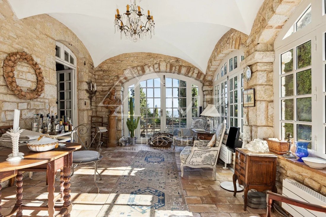 House in Tourrettes-sur-Loup, Provence-Alpes-Côte d'Azur, France 5 - 13493845