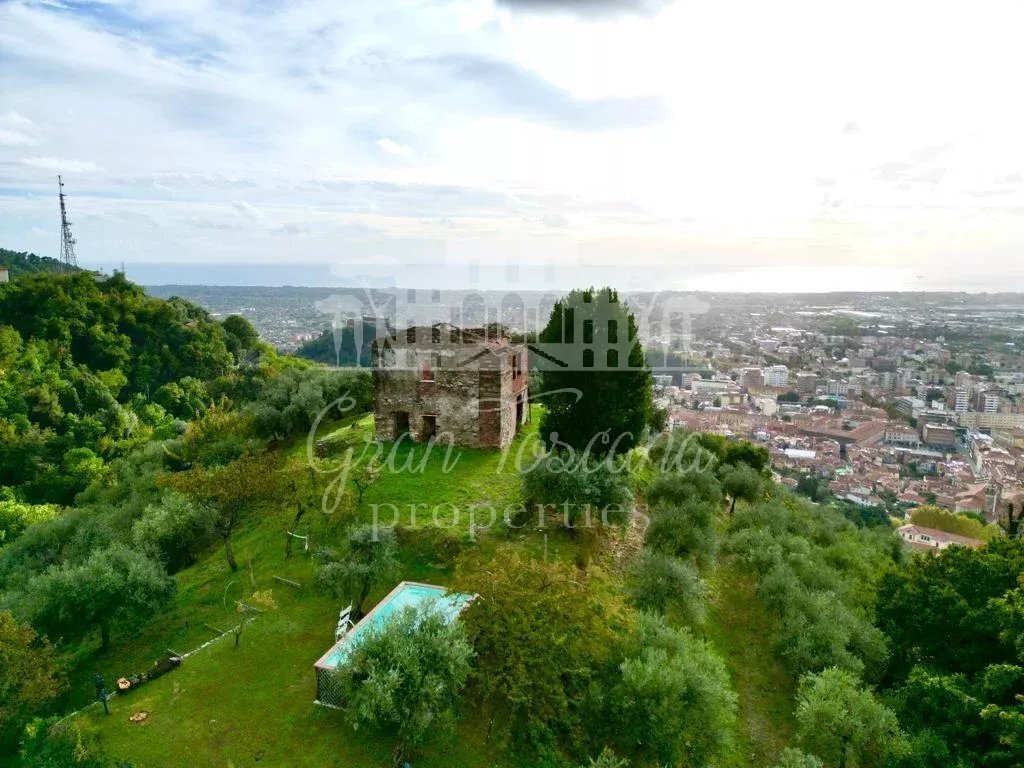 Villa in San Carlo Terme, Massa, Tuscany 3 - 14876270