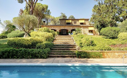 Country House in Caldes de Malavella, Catalonia, Spain 1