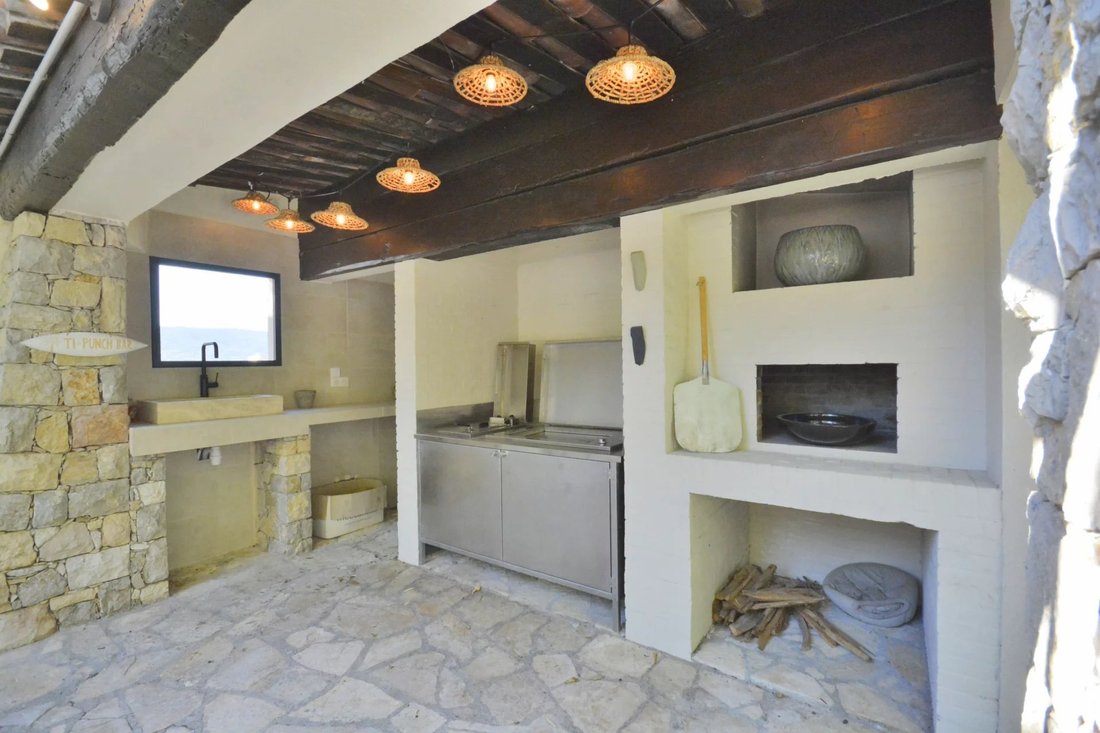 Villa in Font de Veyre, Cannes, France 3 - 14628874