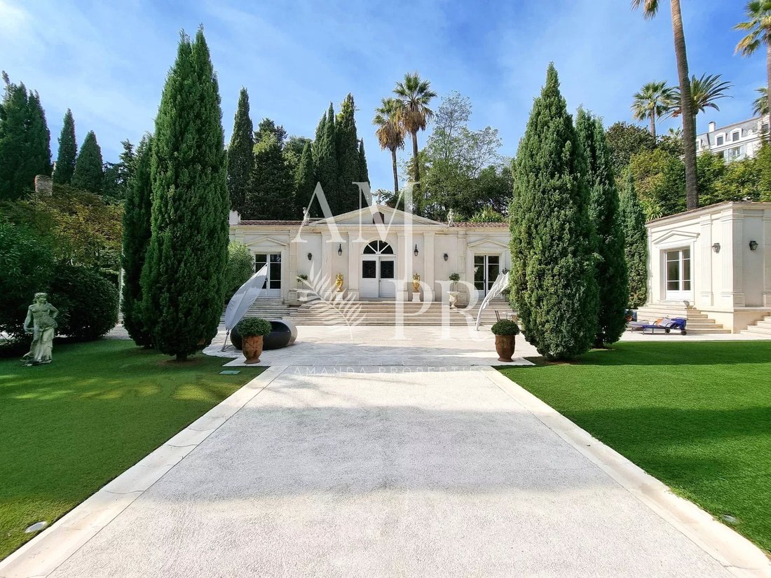 House in Cannes, Provence-Alpes-Côte d'Azur, France 3 - 12294468