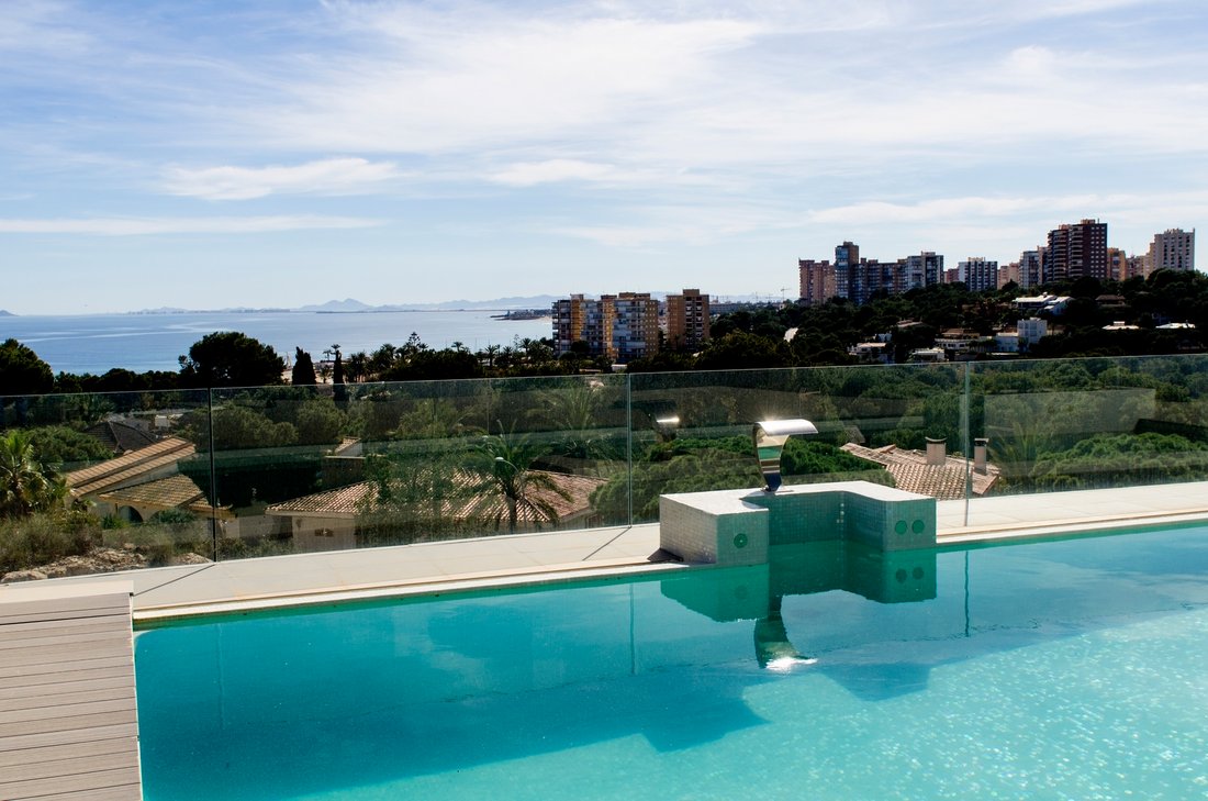 Villa in Dehesa de Campoamor, Orihuela, Valencian Community 2 - 12415174