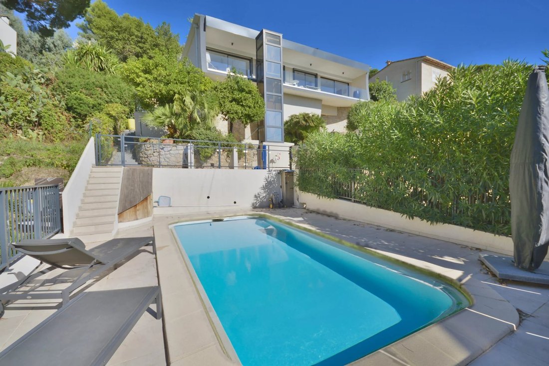 Villa in Font de Veyre, Cannes, France 2 - 14628874