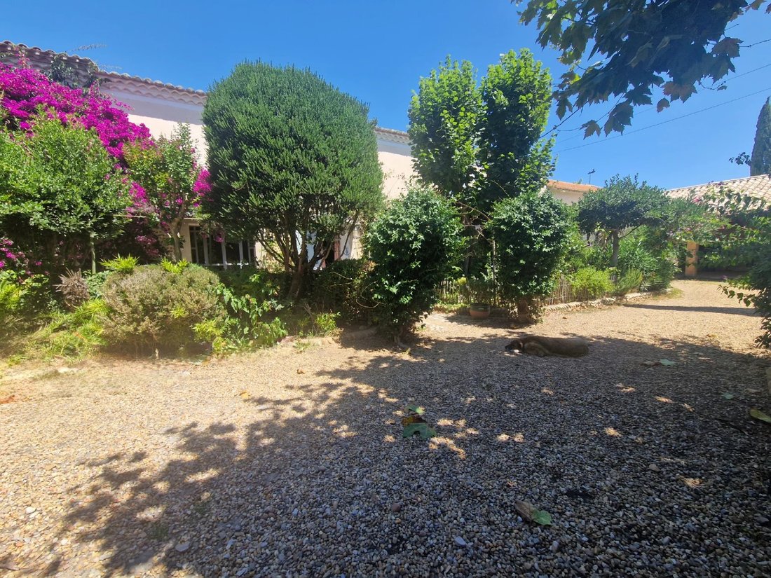 Country House in Gallician-Montcalm-Les Écarts, Vauvert, France 2 - 14533764