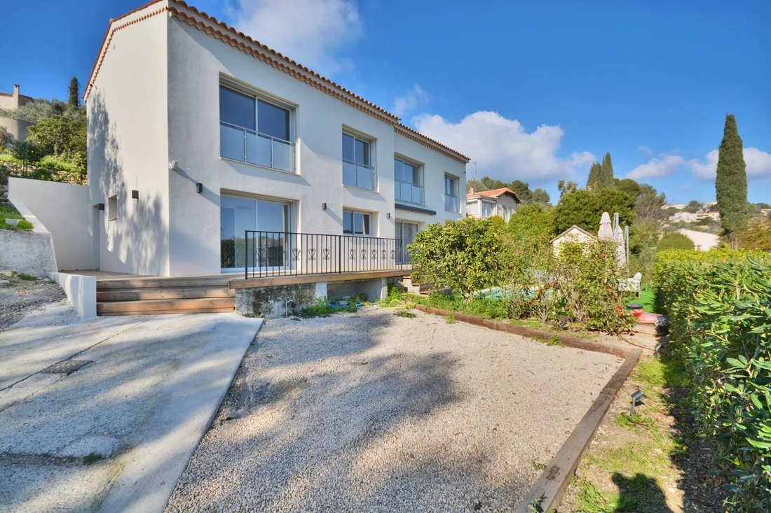 Villa in Cannes, Provence-Alpes-Côte d'Azur, France 3 - 12881546