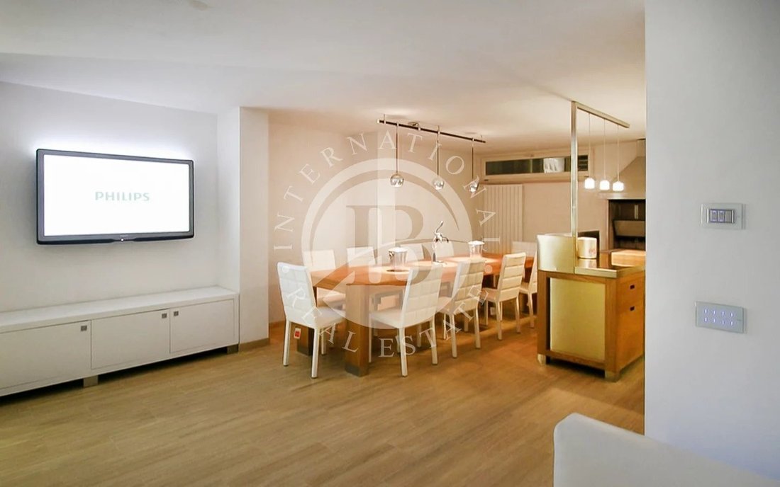 Villa in Camaiore, Tuscany, Italy 4 - 14463268